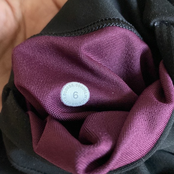 Lululemon full length leggings. EXCELLENT condition. Minimally used. Black/pink - Picture 7 of 8